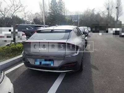 Photo 1 of 44: 2022 Kia EV6 Long Range — Korean insurance auction
