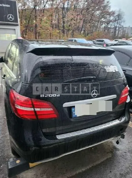 Photo 2 of 12: 2017 Mercedes-Benz B200 d — Korean insurance auction