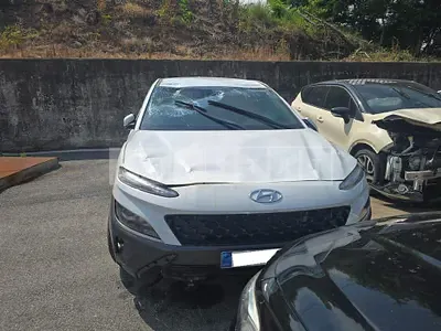Photo 1 of 11: 2020 Hyundai Kona, VIN KMHK3813GMU680650 — Korean insurance auction