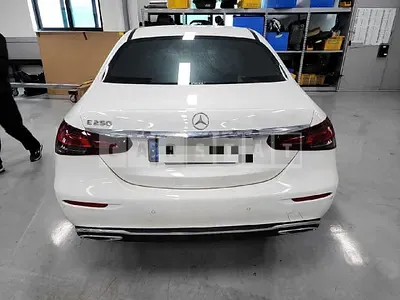 Photo 1 of 18: 2020 Mercedes-Benz Ben E250 — Korean insurance auction