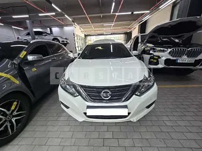 Photo 1 of 15: 2017 Nissan Altima 2.5 — Korean insurance auction