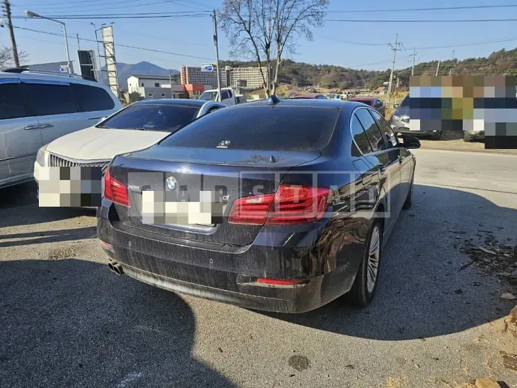 Photo 2 of 11: 2015 BMW 520d xDrive — Korean insurance auction