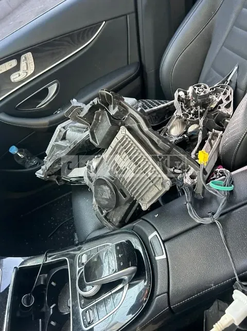 Photo 2 of 24: 2018 Mercedes-Benz E300 — Korean insurance auction