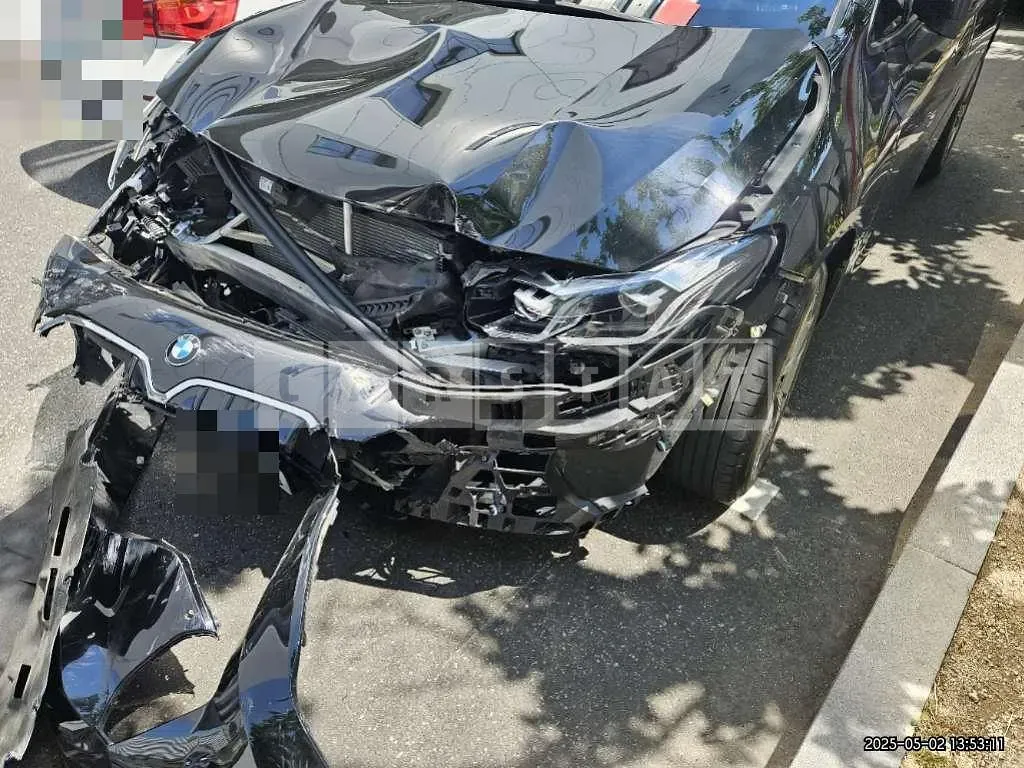 Photo 2 of 15: 2023 BMW 220i Active Tourer — Korean insurance auction