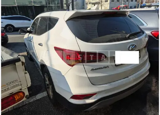 Photo 2 of 19: 2018 Hyundai Santa Fe — Korean insurance auction