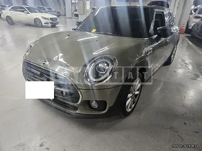 Photo 1 of 17: 2021 MINI Cooper Clubman — Korean insurance auction