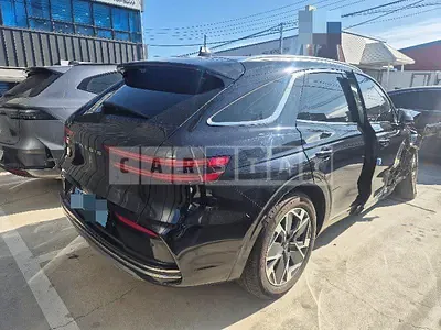 Photo 1 of 40: 2025 Genesis GV70 — Korean insurance auction
