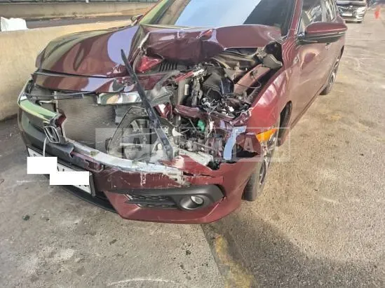 Photo 2 of 13: 2017 Honda Civic 4d, VIN 19XFC2670HE300341 — Korean insurance auction