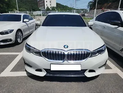 Photo 1 of 46: 2019 BMW 320d, VIN WBA5V5107KAJ53584 — Korean insurance auction
