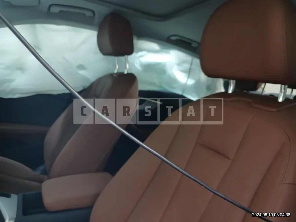 Photo 2 of 18: 2023 Audi A4 40 TFSI — Korean insurance auction
