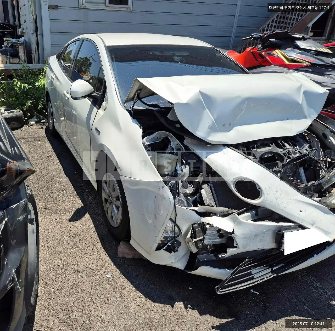 Photo 2 of 17: 2018 Toyota Prius, VIN JTDKBRFU9J3082487 — Korean insurance auction