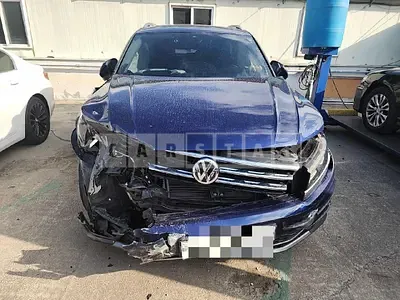 Photo 1 of 13: 2018 Volkswagen Tiguan 2.0 TDI, VIN WVGZZZ5NZJW924918 — Korean insurance auction