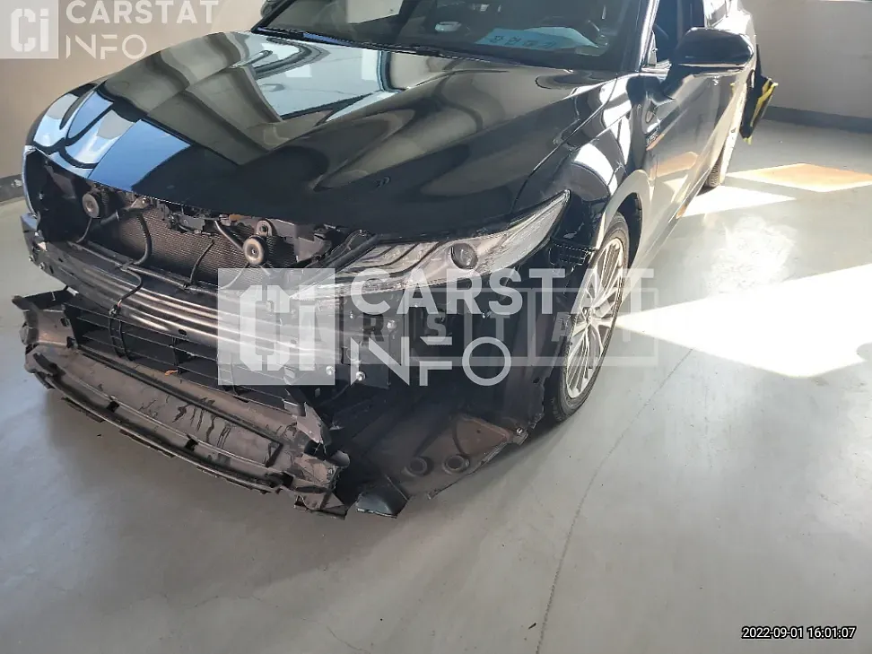 Photo 2 of 22: 2018 Toyota Camry Hybrid, VIN JTNB21HK0J3004494 — Korean insurance auction