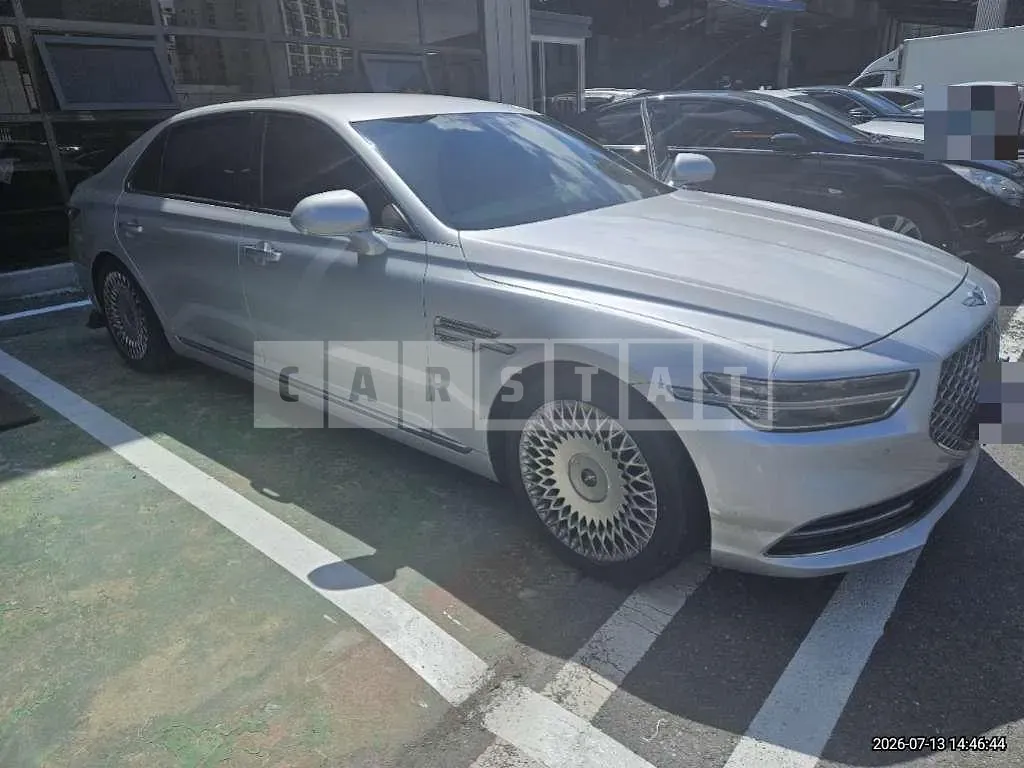 Photo 2 of 16: 2019 Genesis G90 — Korean insurance auction