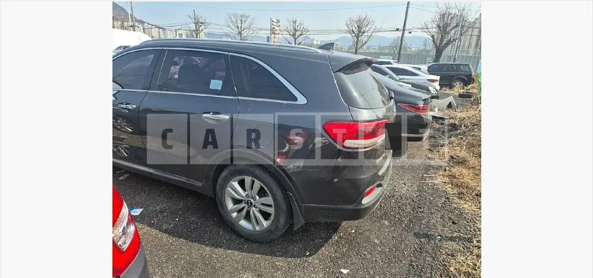 Photo 2 of 12: 2015 Kia Sorento 4WD — Korean insurance auction
