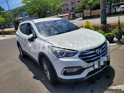 Photo 1 of 14: 2017 Hyundai Santa Fe 2.0, VIN KMHSW81UBJU841819 — Korean insurance auction