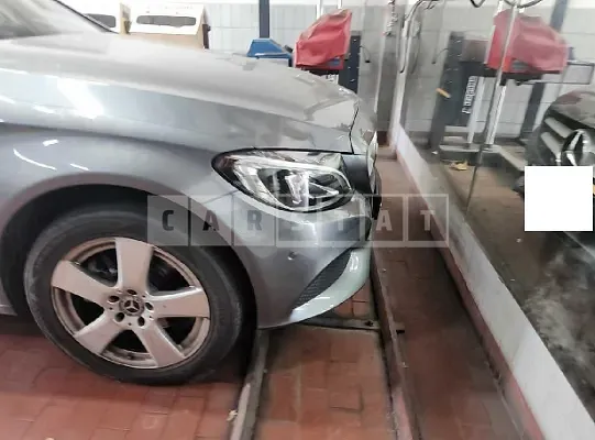 Photo 2 of 35: 2017 Mercedes-Benz C 200, VIN WDDWF4CB7HF510115 — Korean insurance auction