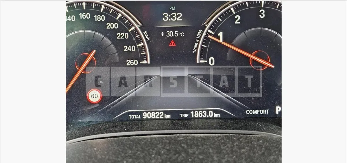 Photo 2 of 10: 2018 BMW 520i — Korean insurance auction