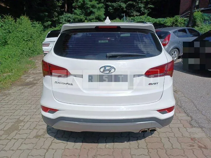 Photo 2 of 37: 2015 Hyundai Santa Fe DM — Korean insurance auction