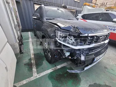 Photo 1 of 16: 2021 Kia Mojave 4WD, VIN KNAKN814DMA228133 — Korean insurance auction