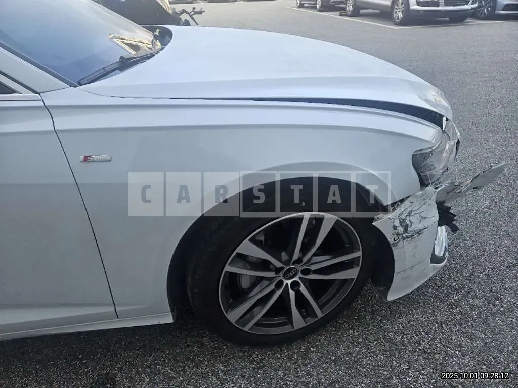 Photo 2 of 17: 2023 Audi A6 45 TFSI — Korean insurance auction