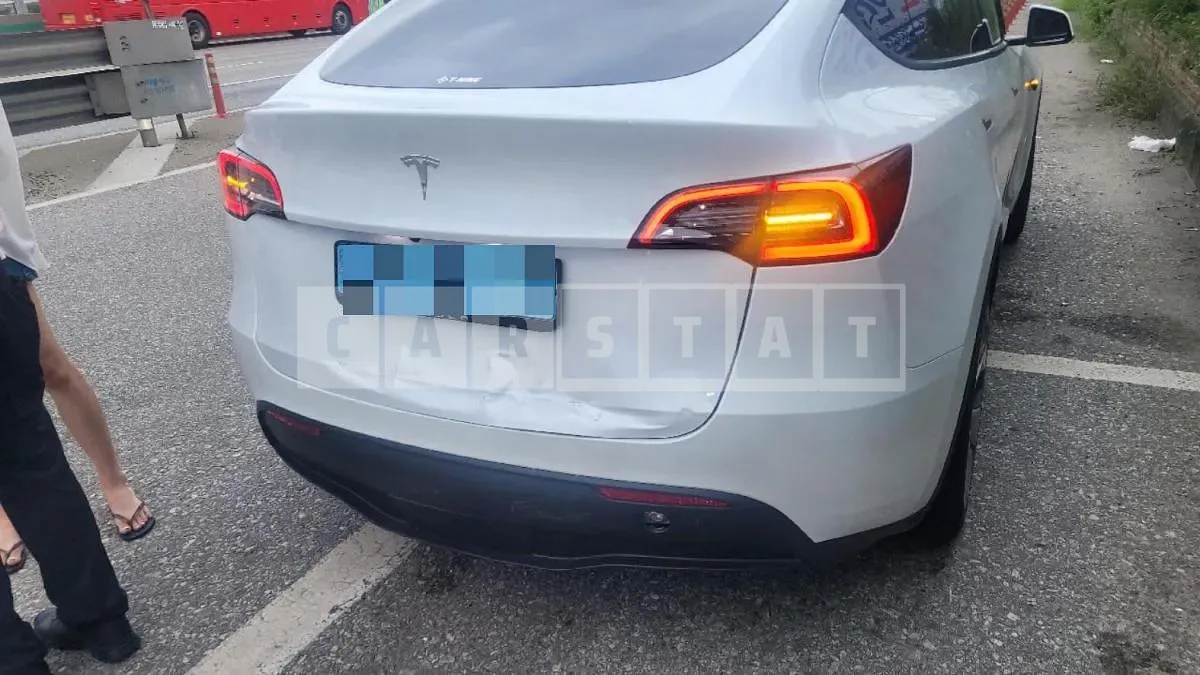 Photo 2 of 6: 2024 Tesla Model Y RWD — Korean insurance auction