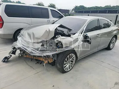 Photo 1 of 14: 2024 Lexus ES300h, VIN JTHBA1C1XR2022202 — Korean insurance auction