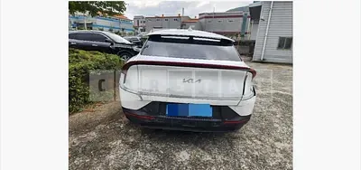 Photo 1 of 41: 2021 Kia EV6 Long Range Air Electric Car — Korean insurance auction