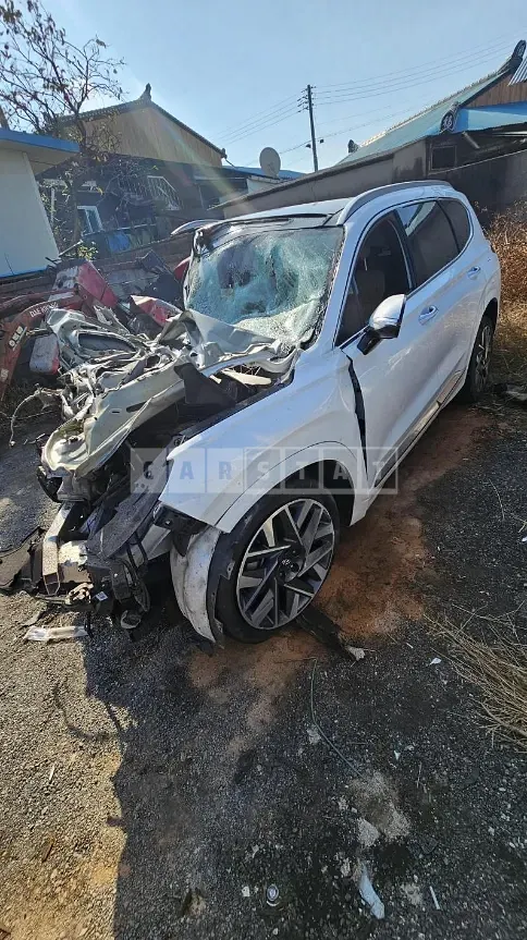 Photo 2 of 20: 2021 Hyundai Santa Fe TM — Korean insurance auction
