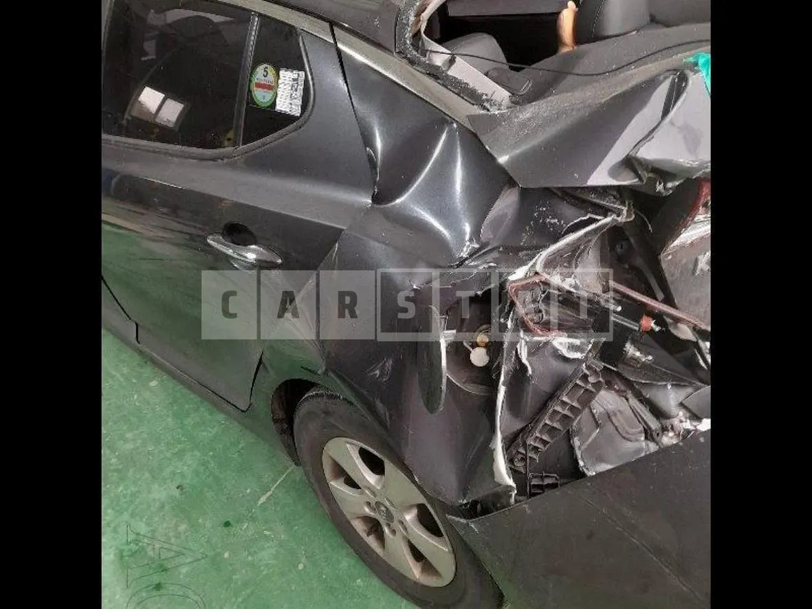 Photo 2 of 9: 2015 Kia K5 2.0 LPG — Korean insurance auction