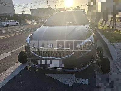 Photo 1 of 16: 2015 Kia K7 2.4 (Hybrid) — Korean insurance auction