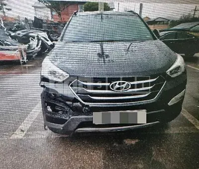 Photo 1 of 9: 2015 Hyundai Santa Fe 2.2 (4WD), VIN KMHSW81XDFU472740 — Korean insurance auction