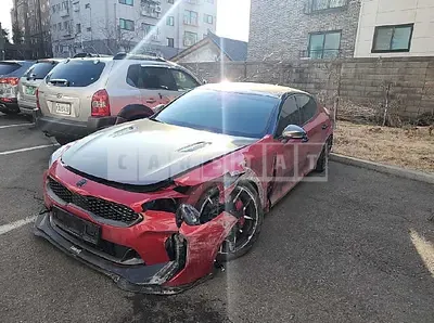 Photo 1 of 15: 2020 Kia Stinger, VIN KNAE351ADLS083860 — Korean insurance auction