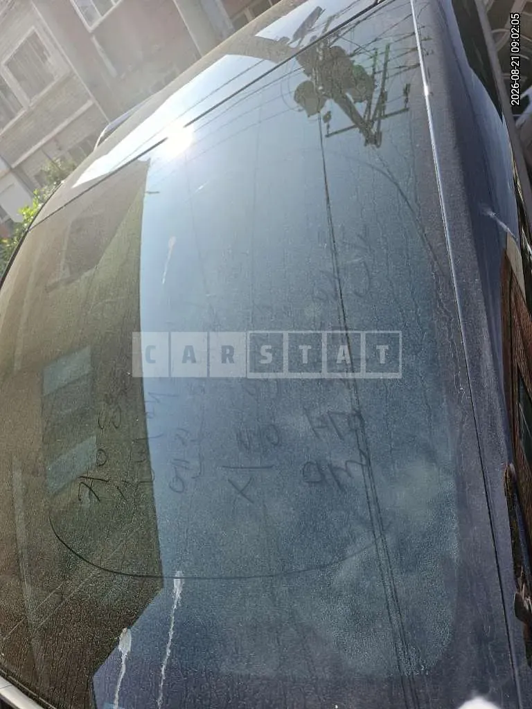 Photo 2 of 18: 2025 Kia Carnival Hybrid — Korean insurance auction