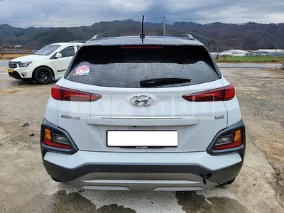 Photo 1 of 32: 2018 Hyundai Kona, VIN KMHK5816GJU132502 — Korean insurance auction