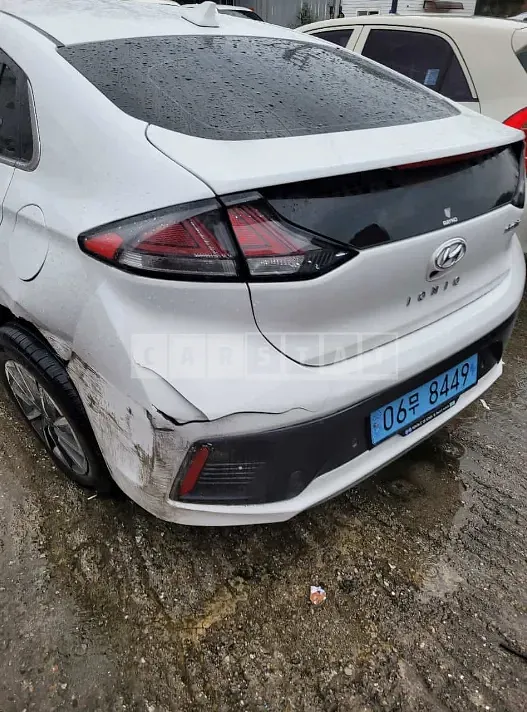 Photo 2 of 19: 2020 Hyundai Modern Ionic Electric, VIN KMHC051JFLU066449 — Korean insurance auction