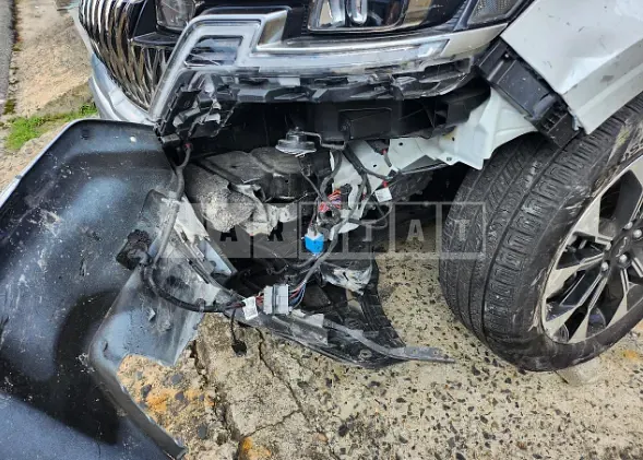 Photo 2 of 9: 2023 Kia Carnival, VIN KNANE81BBPS305434 — Korean insurance auction