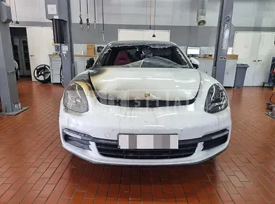 Photo 1 of 148: 2020 Porsche Panamera 4 — Korean insurance auction