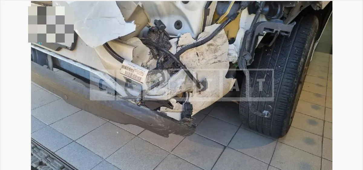 Photo 2 of 45: 2018 Volvo V40D3 — Korean insurance auction