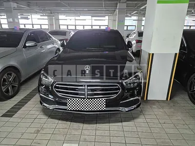 Photo 1 of 29: 2022 Mercedes-Benz E300 e 4Matic, VIN W1KZF5EB2PB100666 — Korean insurance auction