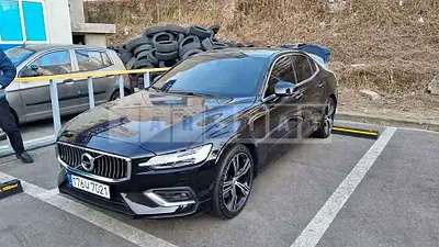 Photo 1 of 10: 2021 Volvo S60 B5, VIN 7JRZSL12DMG081361 — Korean insurance auction