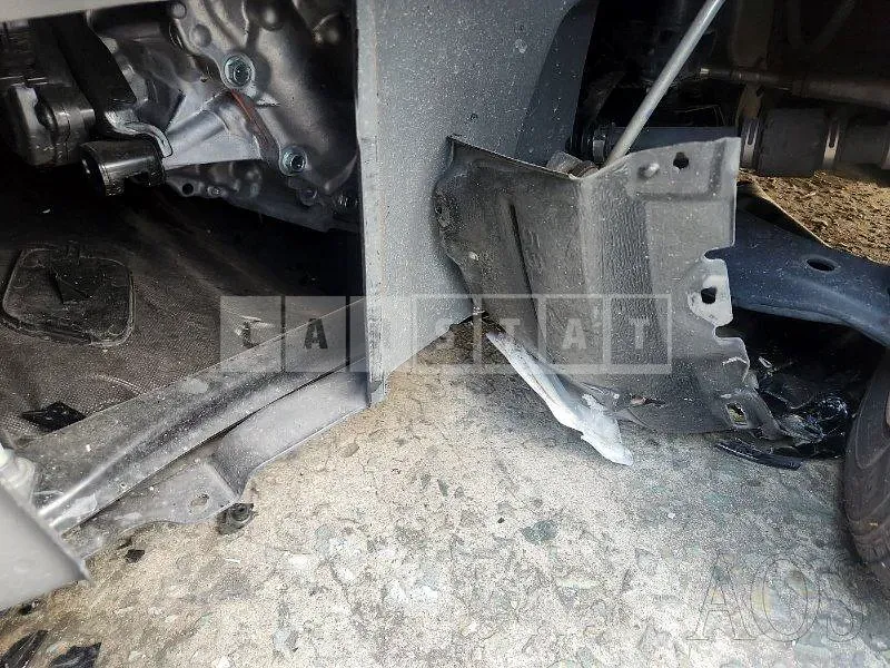 Photo 2 of 19: 2021 Toyota Prius, VIN JTDKAMFU4M3136465 — Korean insurance auction