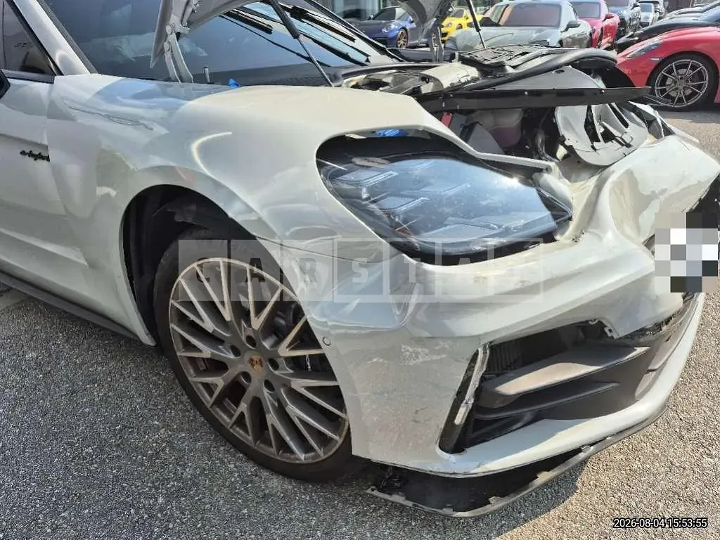 Photo 2 of 51: 2024 Porsche Panamera 4 e-Hybrid — Korean insurance auction
