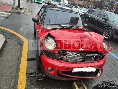 Photo 1 of 12: 2015 MINI Cooper Convertible, VIN WMWZN3108FT657089 — Korean insurance auction