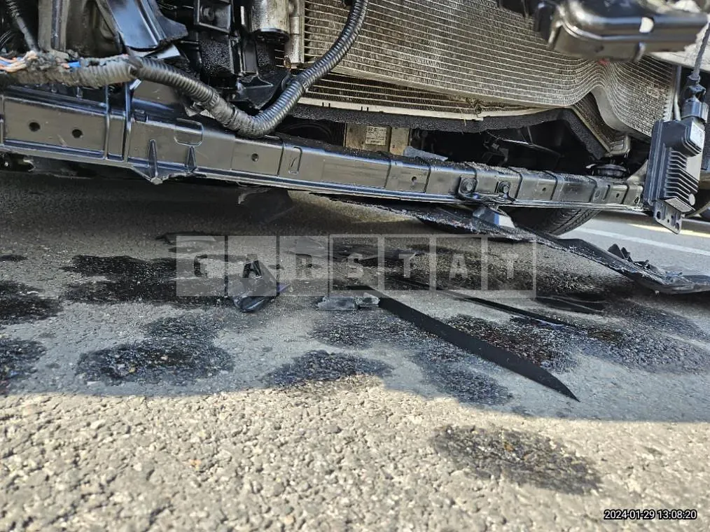 Photo 2 of 29: 2019 Genesis G90 5.0 — Korean insurance auction