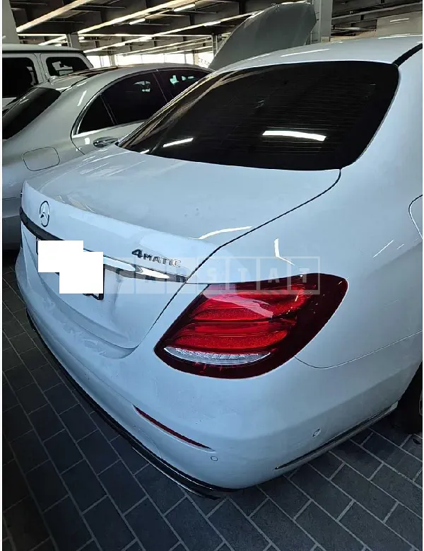 Photo 2 of 39: 2020 Mercedes-Benz E300 4Matic — Korean insurance auction