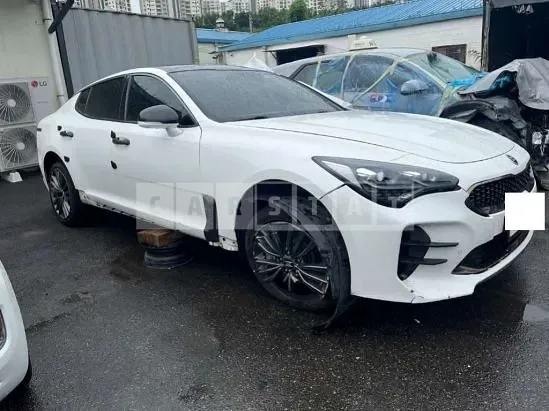 Photo 2 of 9: 2018 Kia Stinger — Korean insurance auction