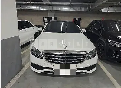 Photo 1 of 19: 2019 Mercedes-Benz E300 — Korean insurance auction