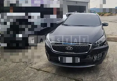 Photo 1 of 32: 2016 Kia Sorento, VIN KNAPH81ABGA218865 — Korean insurance auction