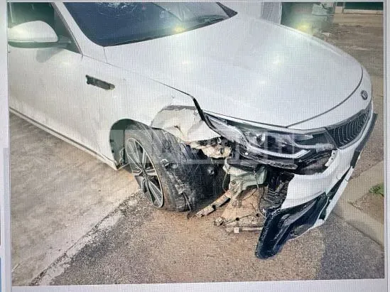 Photo 2 of 16: 2019 Kia K5, VIN KNAGT411BKA280947 — Korean insurance auction